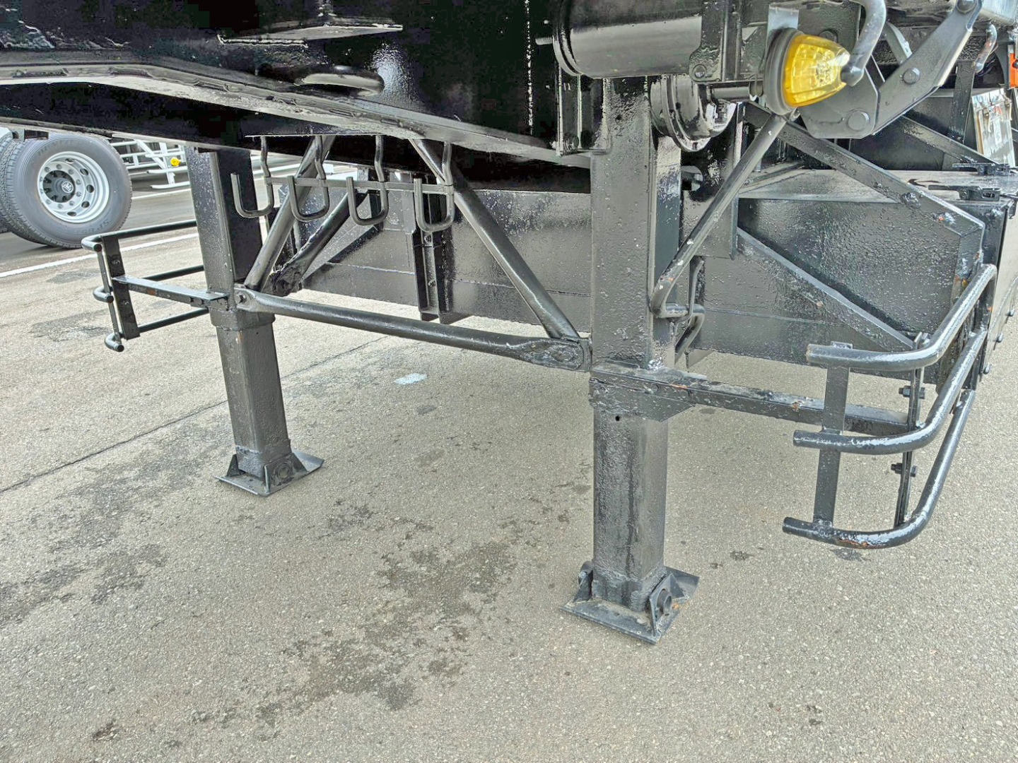 脚は手動式です。|ユソーキ YFS2202改の写真50
