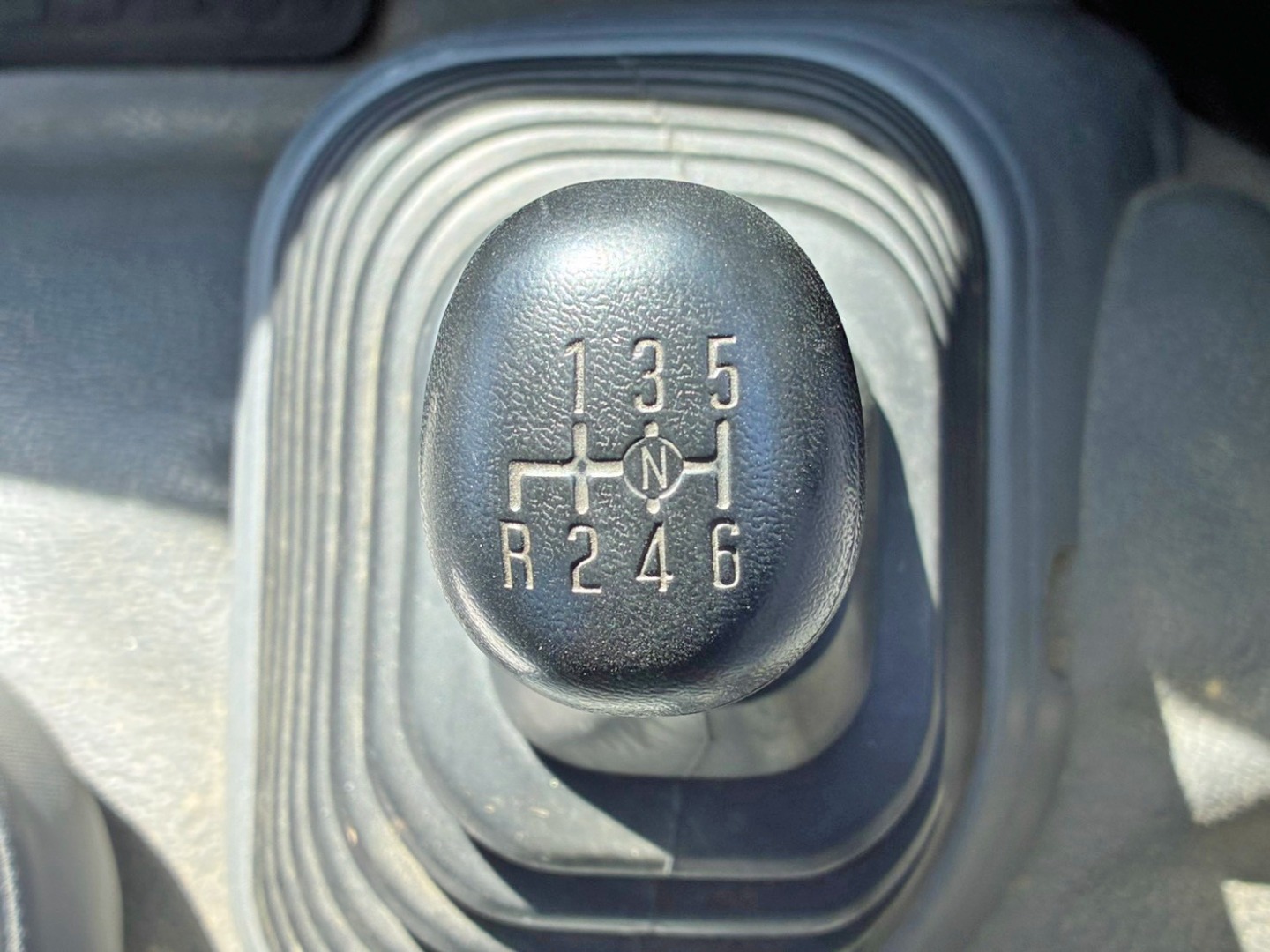 いすゞ フォワード TKG-FRR90S2(2WD)の写真29