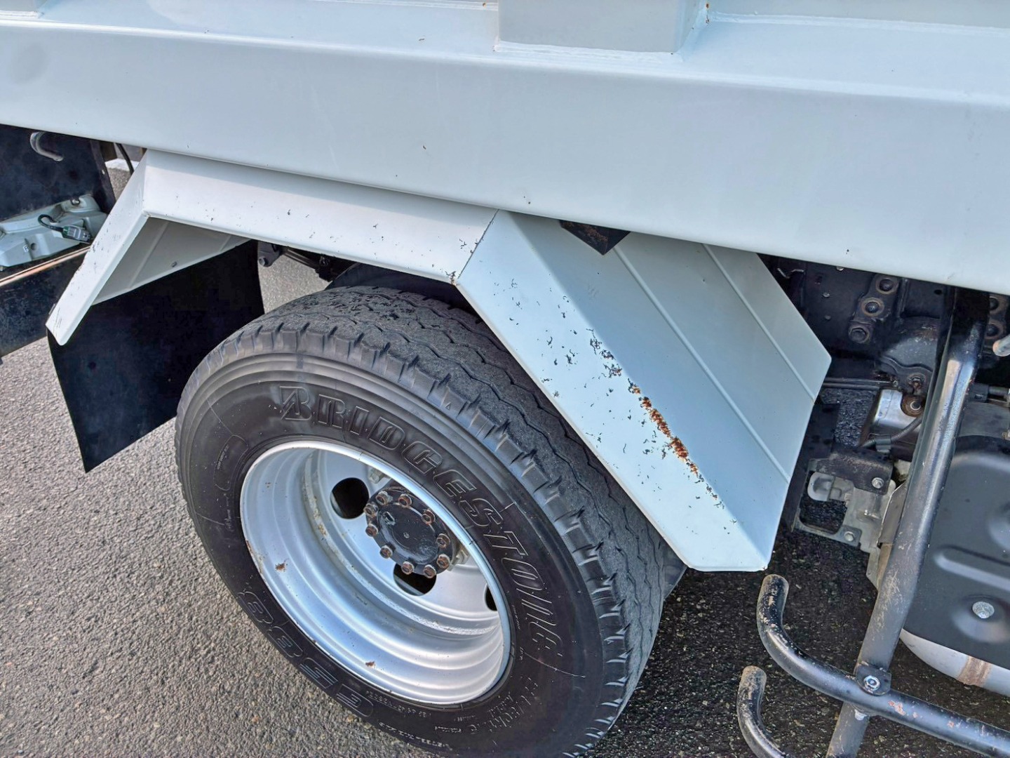 いすゞ フォワード 2RG-FRR90S1(2WD)の写真28