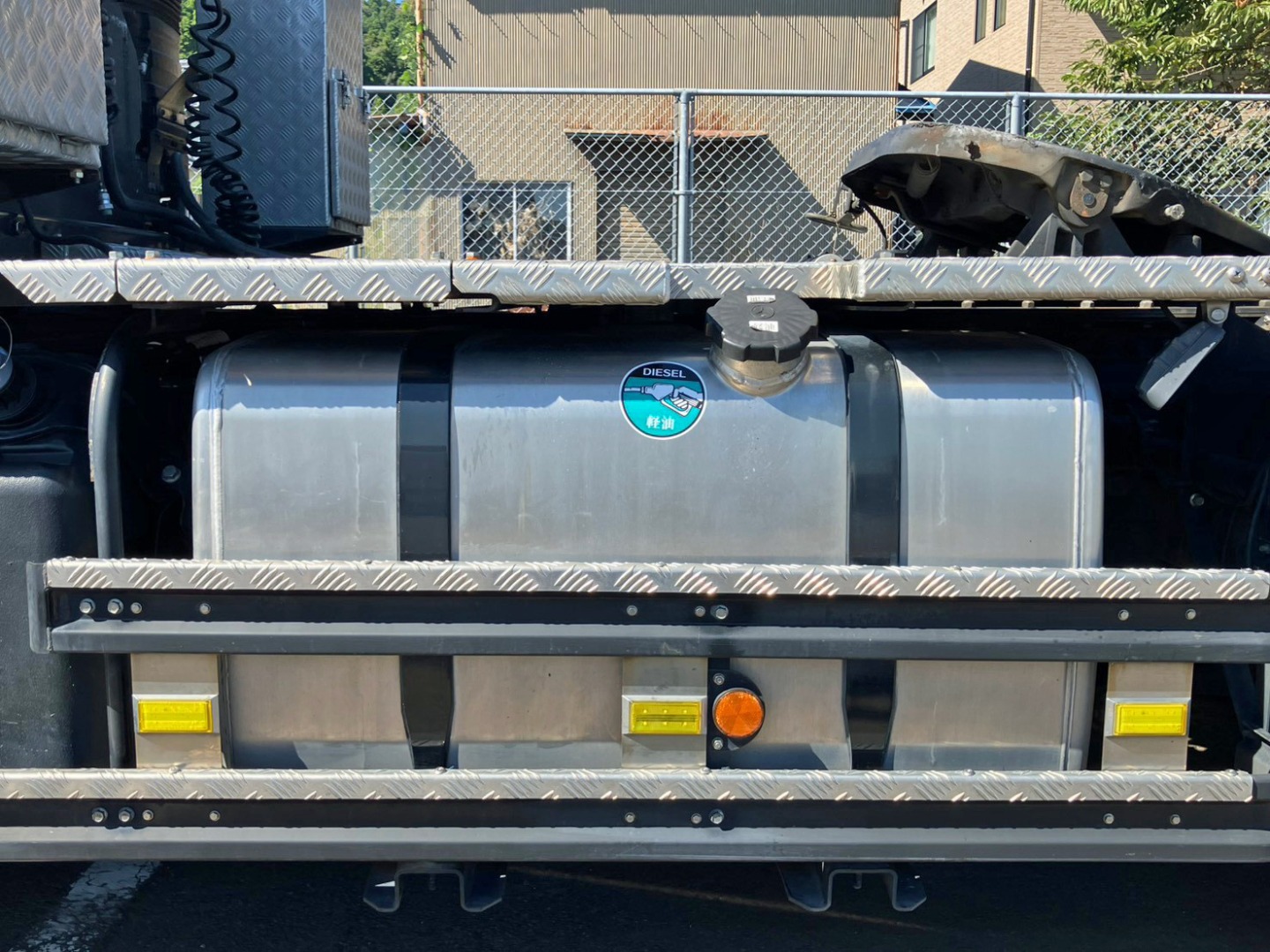 燃料タンクは400Lアルミ製です。|三菱 スーパーグレート 2PG-FP74HERの写真23