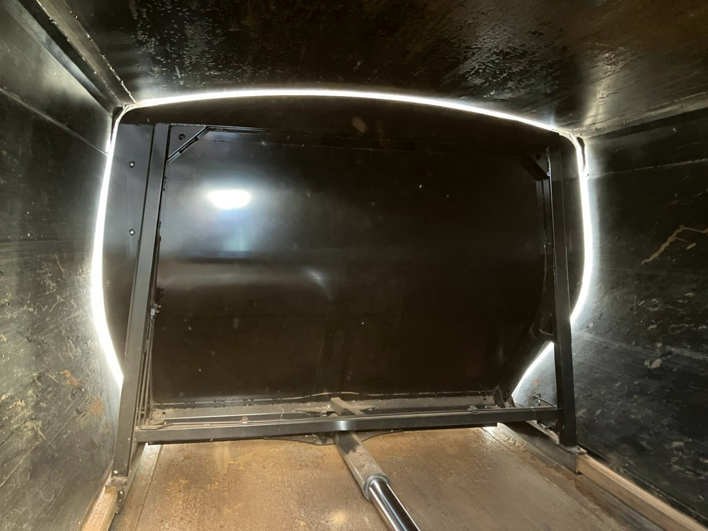 排出板裏側の状態です。|三菱 ファイター 2KG-FK62F(2WD)の写真17