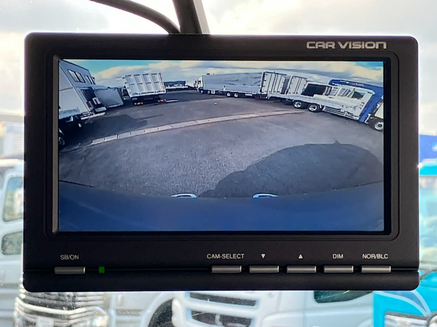 液晶バックモニターです。|三菱 ファイター 2KG-FK62F(2WD)の写真45
