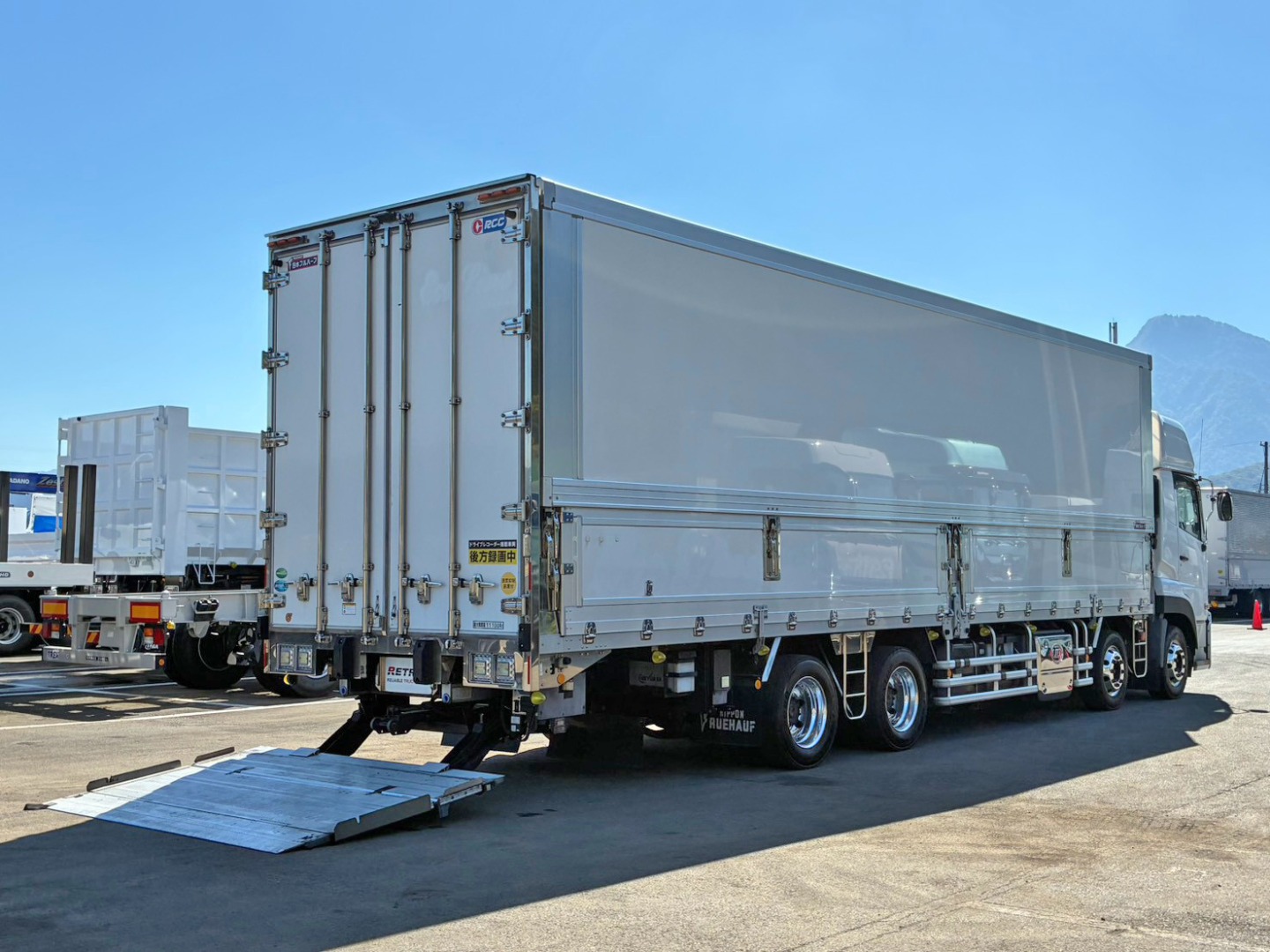 UDトラックス クオン 2RG-CG5FAの写真4