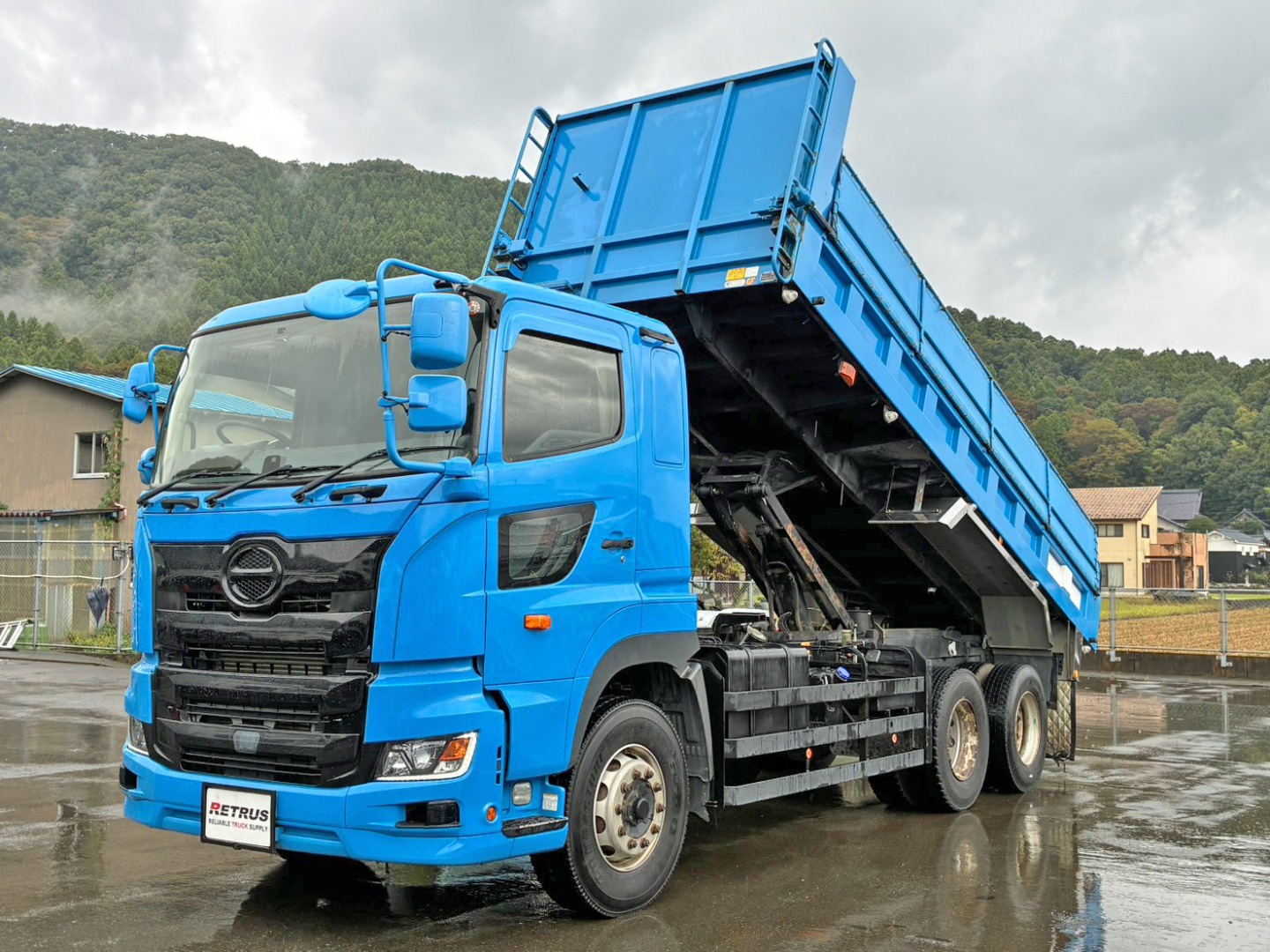 日野 プロフィア 2DG-FS1AJAの写真1