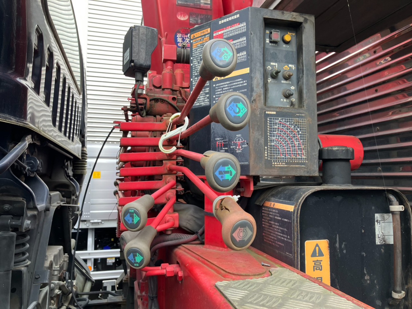 いすゞ フォワード QKG-FVZ34U2の写真7
