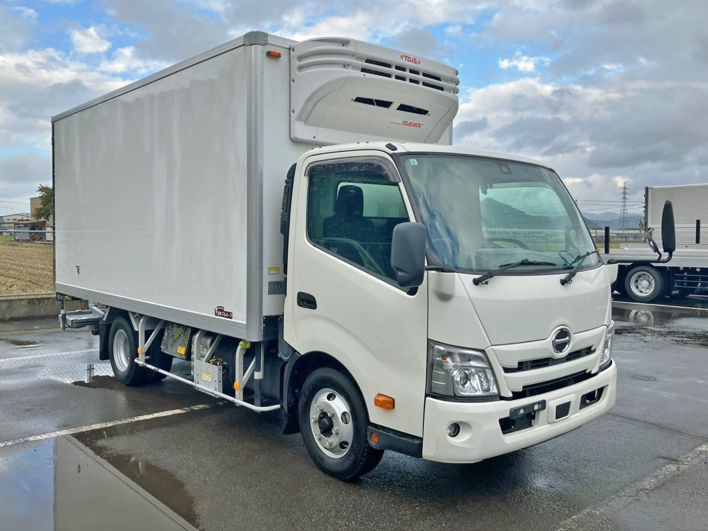 日野 デュトロ 2RG-XZU712M(2WD)の写真2