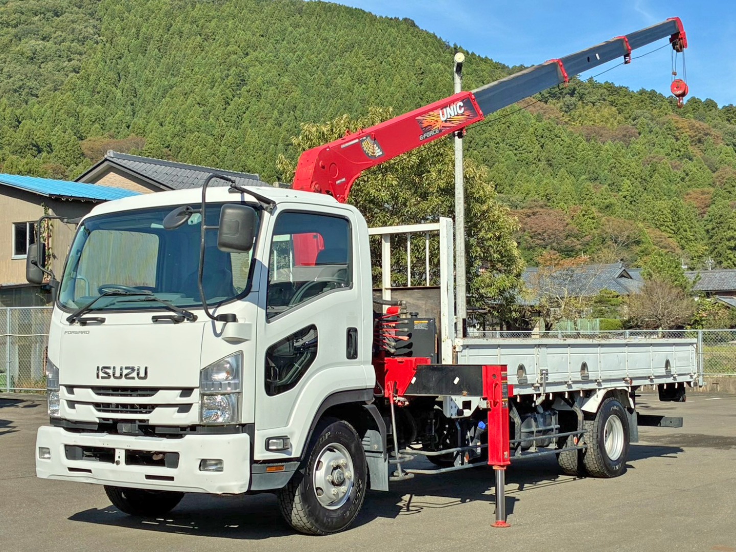 いすゞ フォワード 2PG-FRR90S1(2WD)の写真1