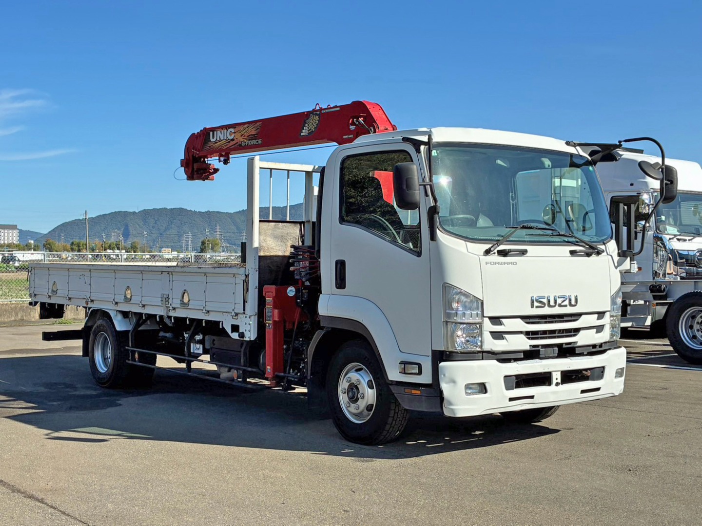 いすゞ フォワード 2PG-FRR90S1(2WD)の写真2