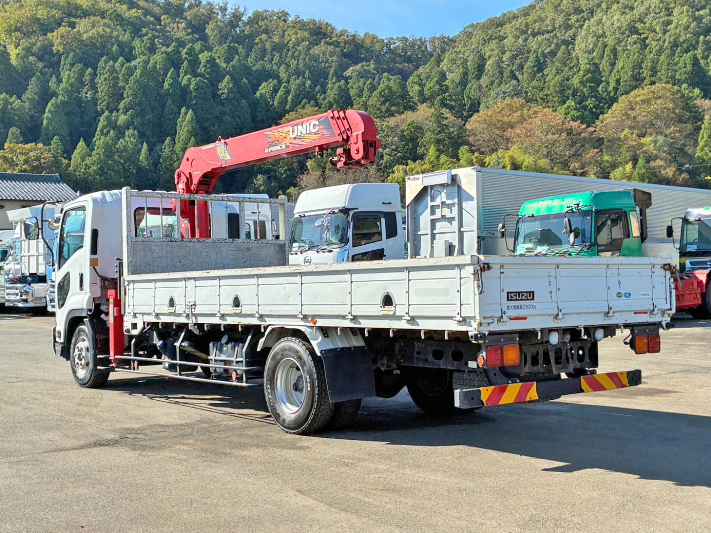 いすゞ フォワード 2PG-FRR90S1(2WD)の写真3