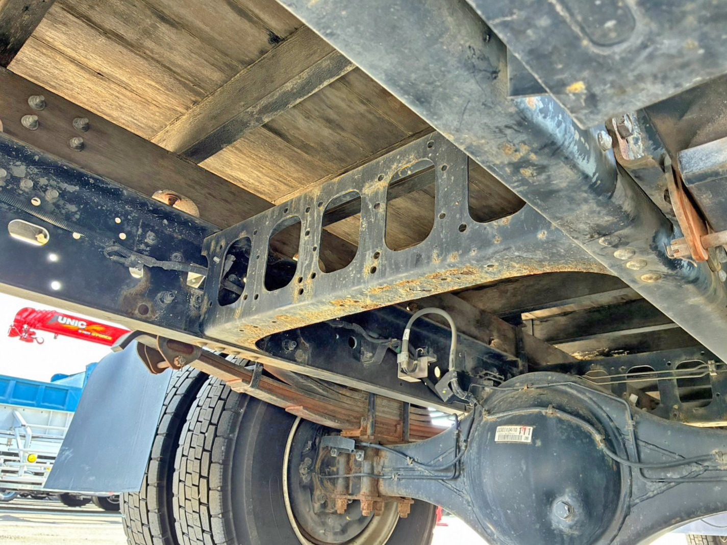 下回りの状態です。(後方)|いすゞ フォワード 2PG-FRR90S1(2WD)の写真22
