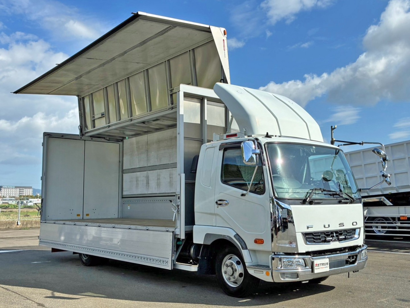 三菱 ファイター 2KG-FK62F(2WD)の写真2
