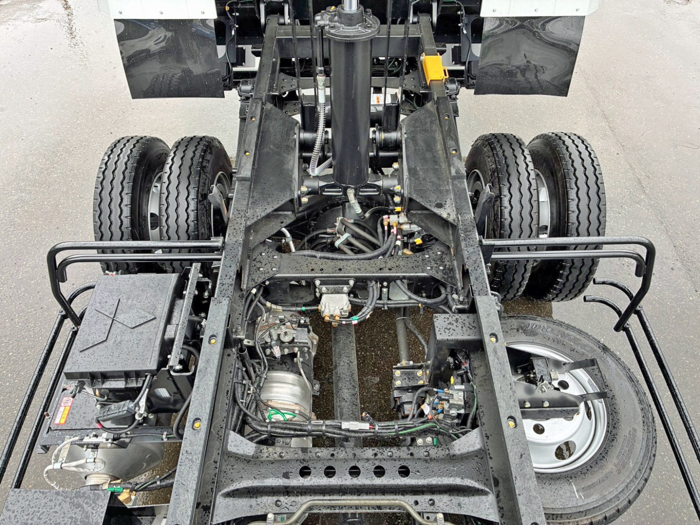 三菱 ファイター 2KG-FK62F(2WD)の写真17