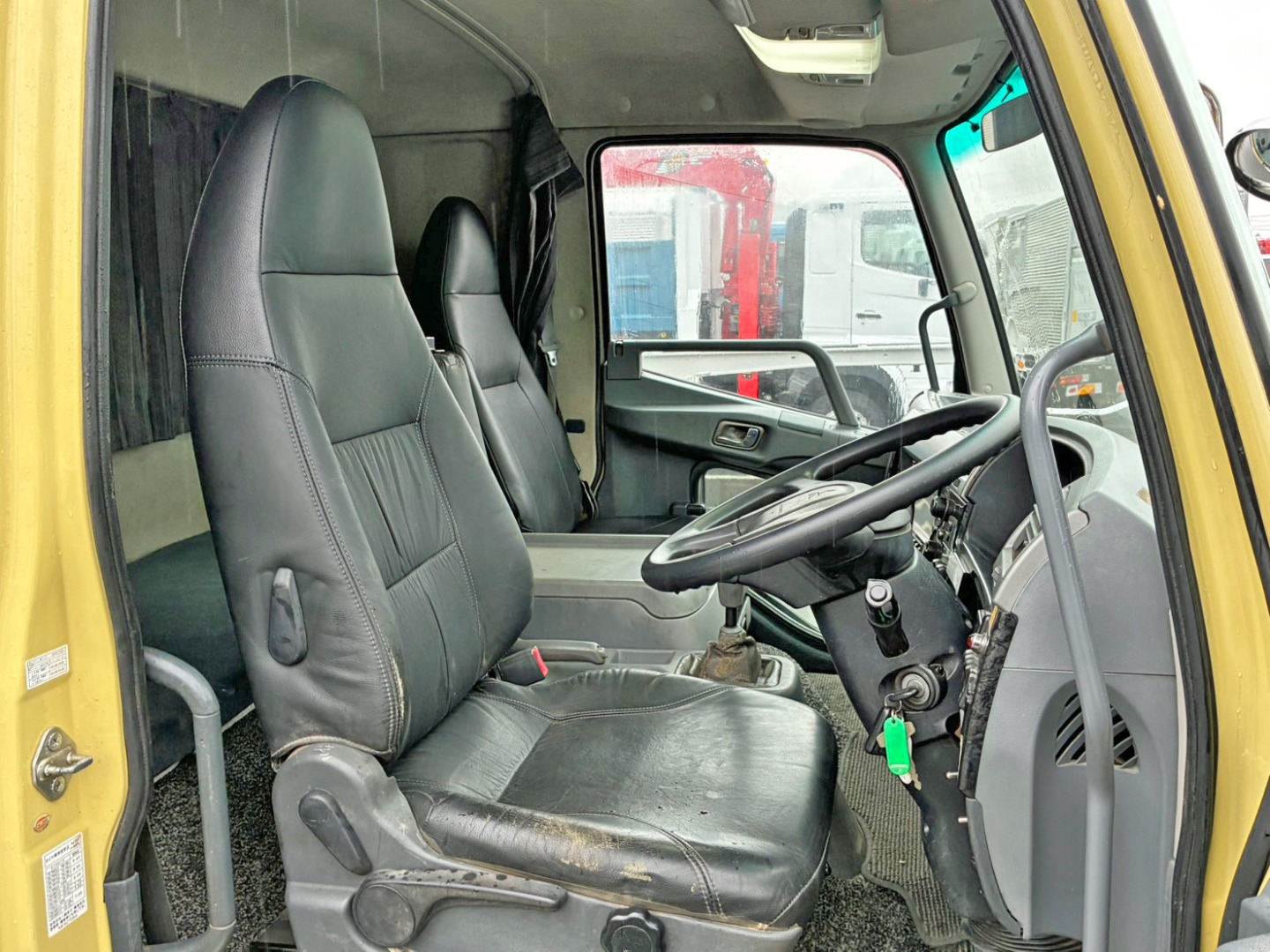 三菱 ファイター TKG-FK61F(2WD)の写真7