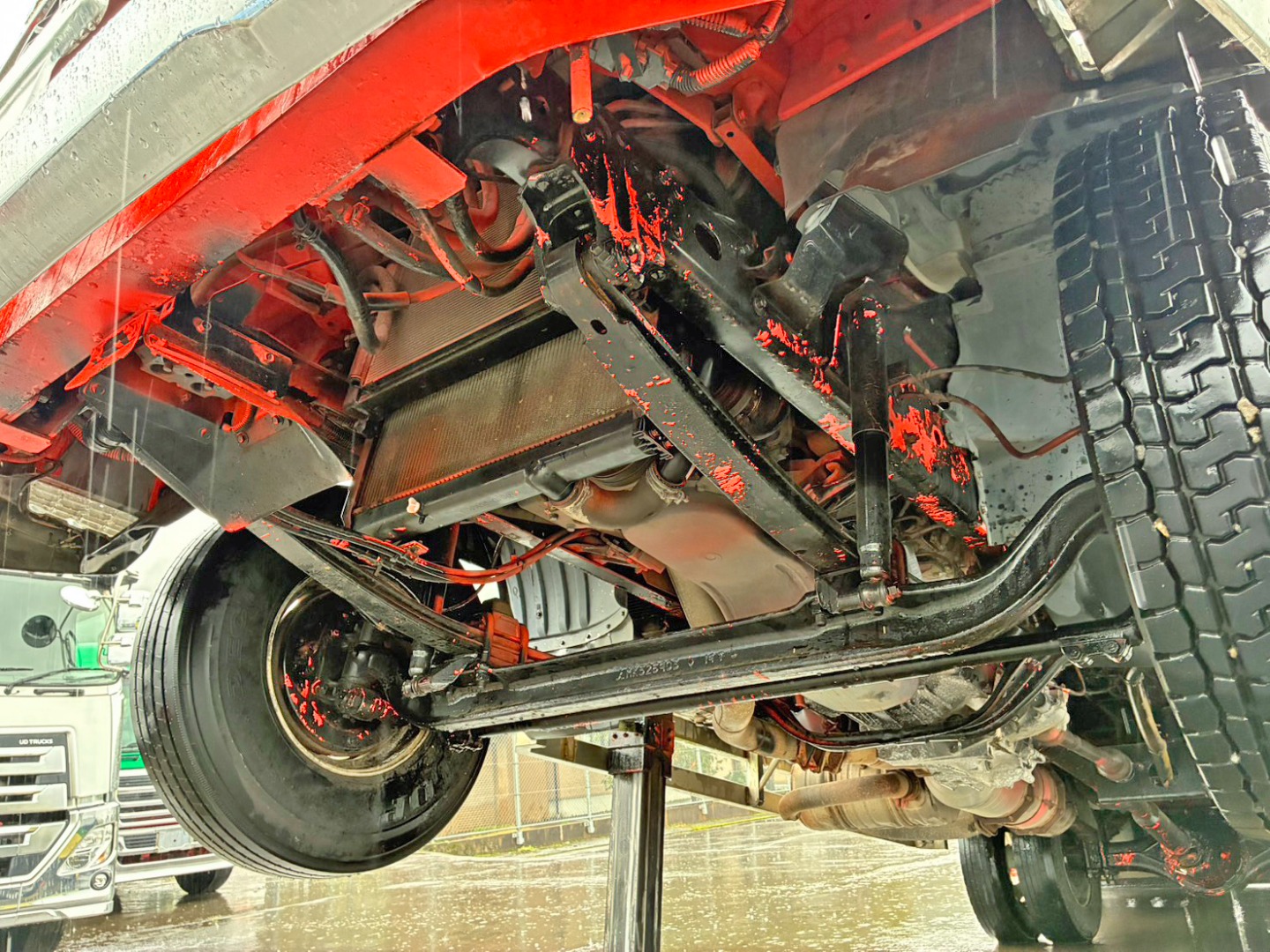 下回りの状態です。(前方)|三菱 ファイター TKG-FK61F(2WD)の写真11