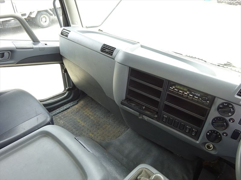 三菱 ファイター TKG-FK71Fの写真31