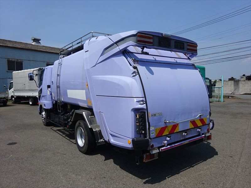 三菱 ファイター 2KG-FK62Fの写真3