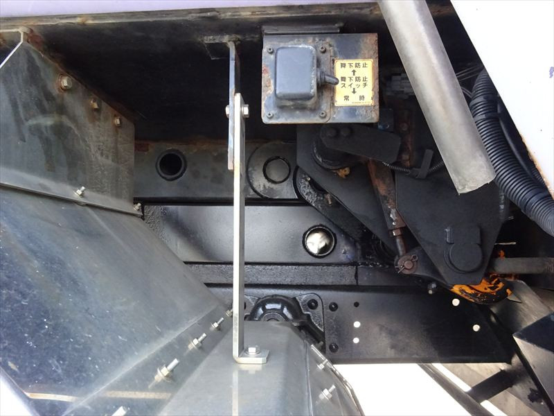 三菱 ファイター 2KG-FK62Fの写真6