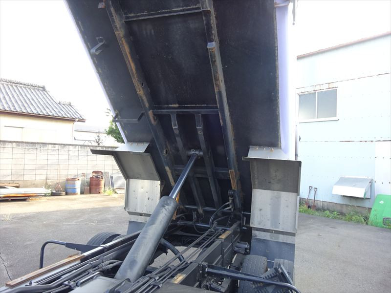 三菱 ファイター 2KG-FK62Fの写真10