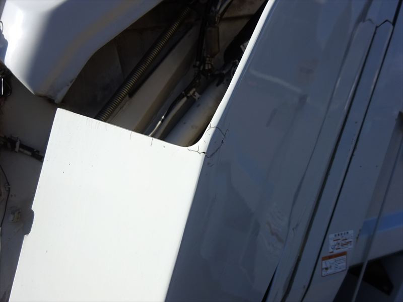 いすゞ フォワード SKG-FRR90S2(2WD)の写真15