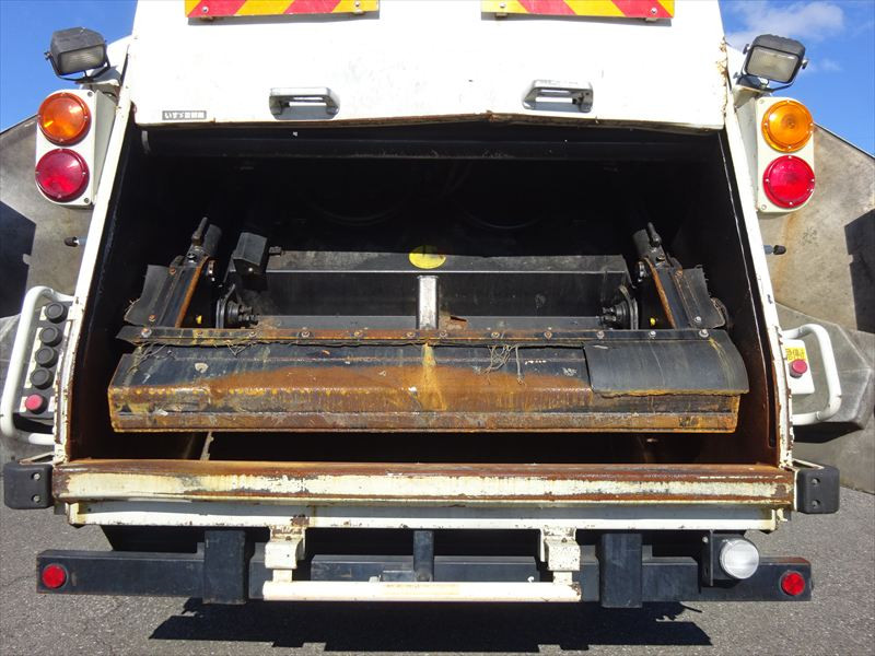 いすゞ フォワード SKG-FRR90S2(2WD)の写真18