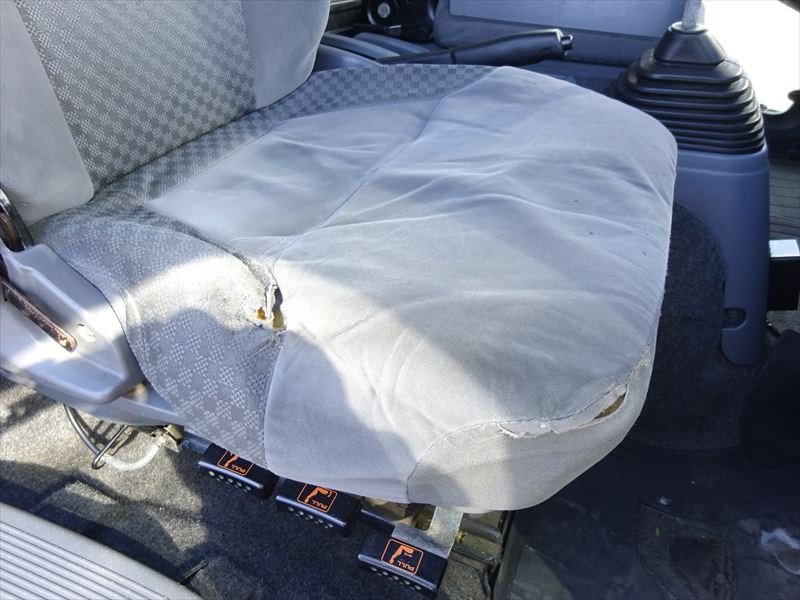 いすゞ フォワード SKG-FRR90S2(2WD)の写真28