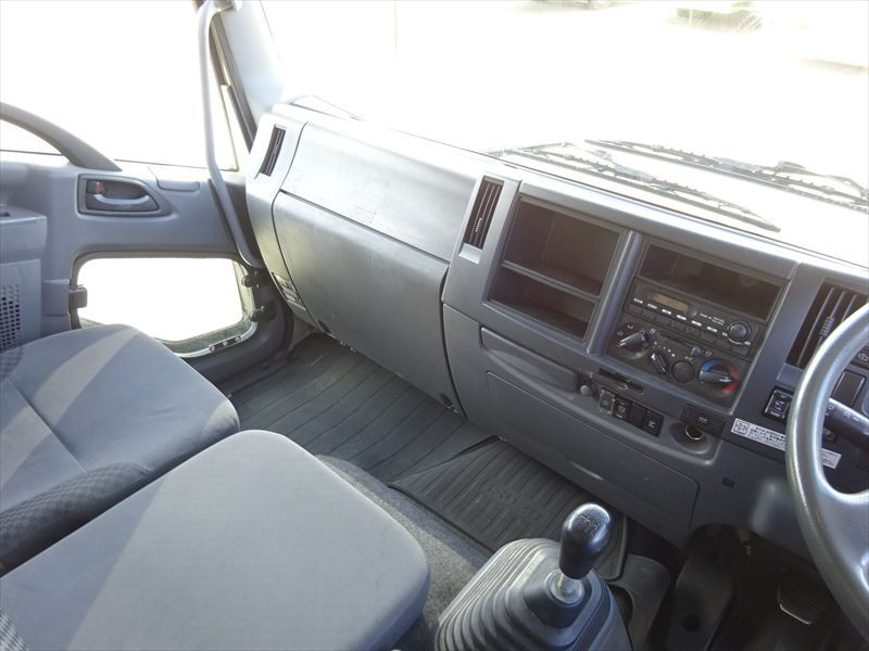 いすゞ フォワード SKG-FRR90S2(2WD)の写真32