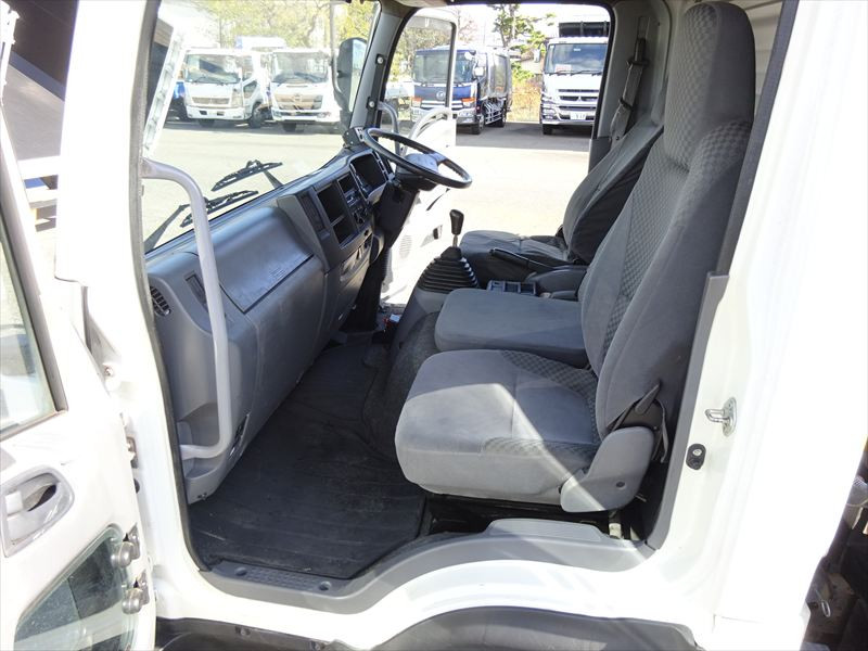 いすゞ フォワード SKG-FRR90S2(2WD)の写真34