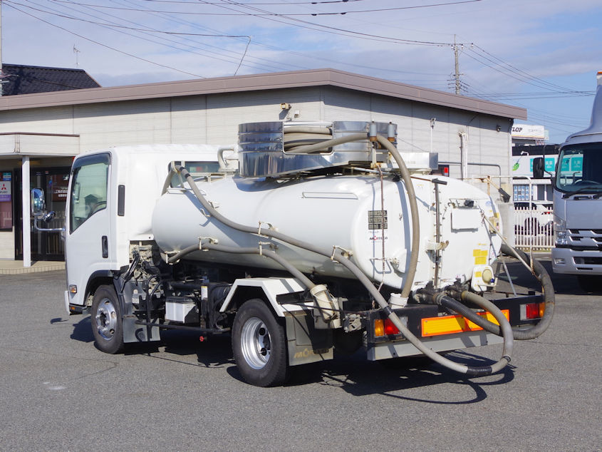 いすゞ フォワード PDG-NPR75N(2WD)の写真3