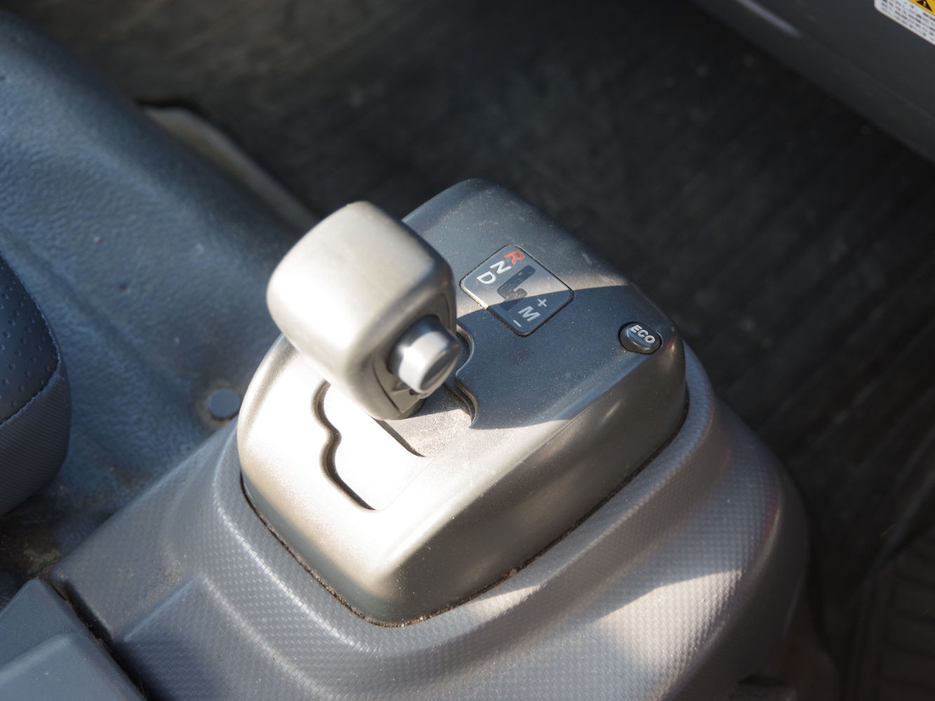 いすゞ フォワード PDG-NPR75N(2WD)の写真26