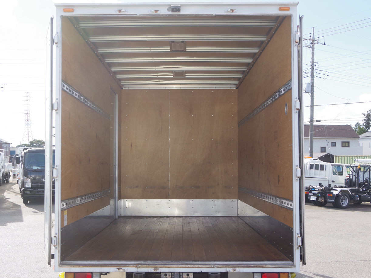 いすゞ エルフ 2RG-NPR88YN(2WD)の写真5