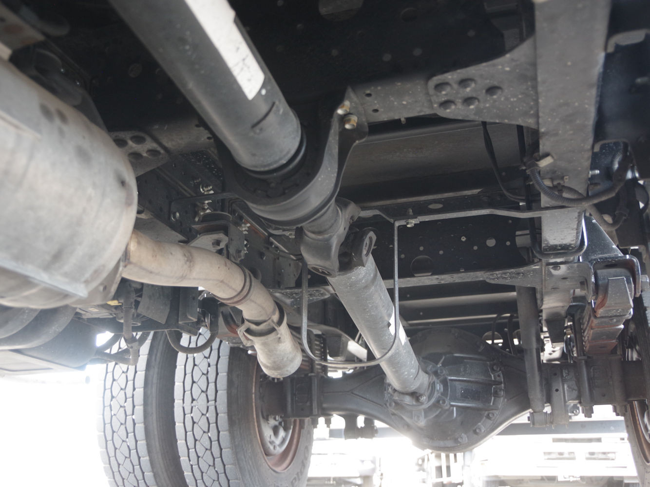 いすゞ エルフ 2RG-NPR88YN(2WD)の写真10