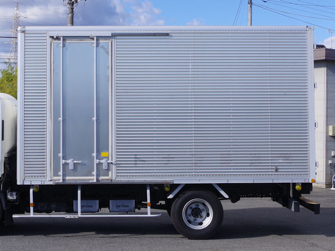 いすゞ エルフ 2RG-NPR88YN(2WD)の写真19