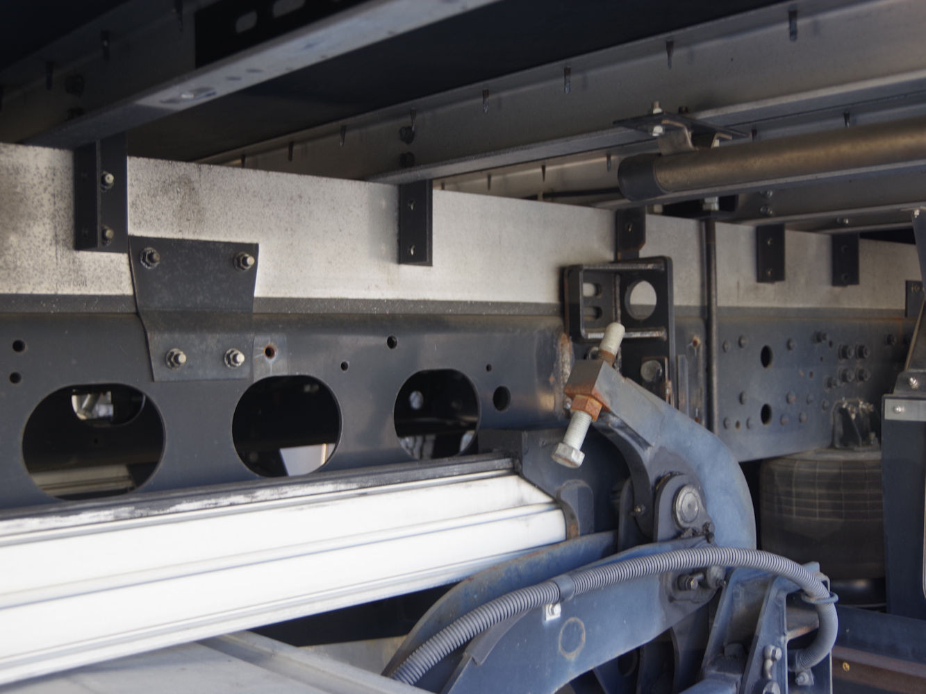 三菱 ファイター 2KG-FK65F(2WD)の写真8