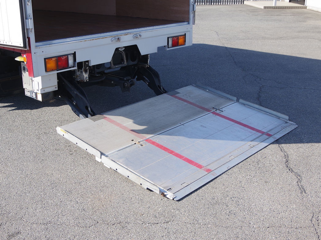 三菱 ファイター 2KG-FK65F(2WD)の写真17