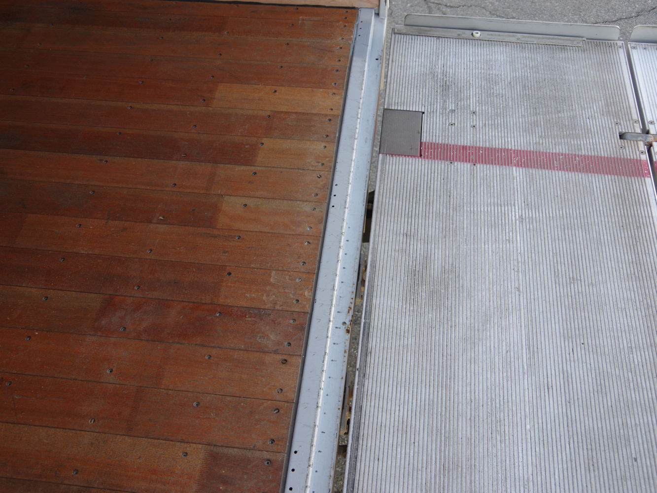 三菱 ファイター 2KG-FK65F(2WD)の写真18