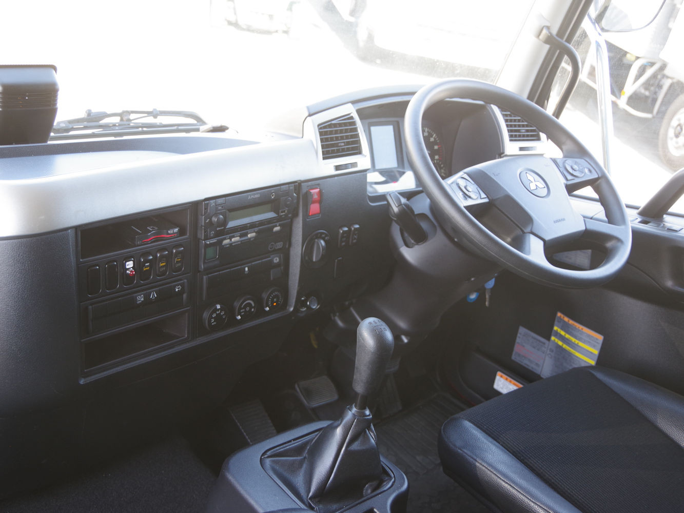 三菱 ファイター 2KG-FK65F(2WD)の写真35