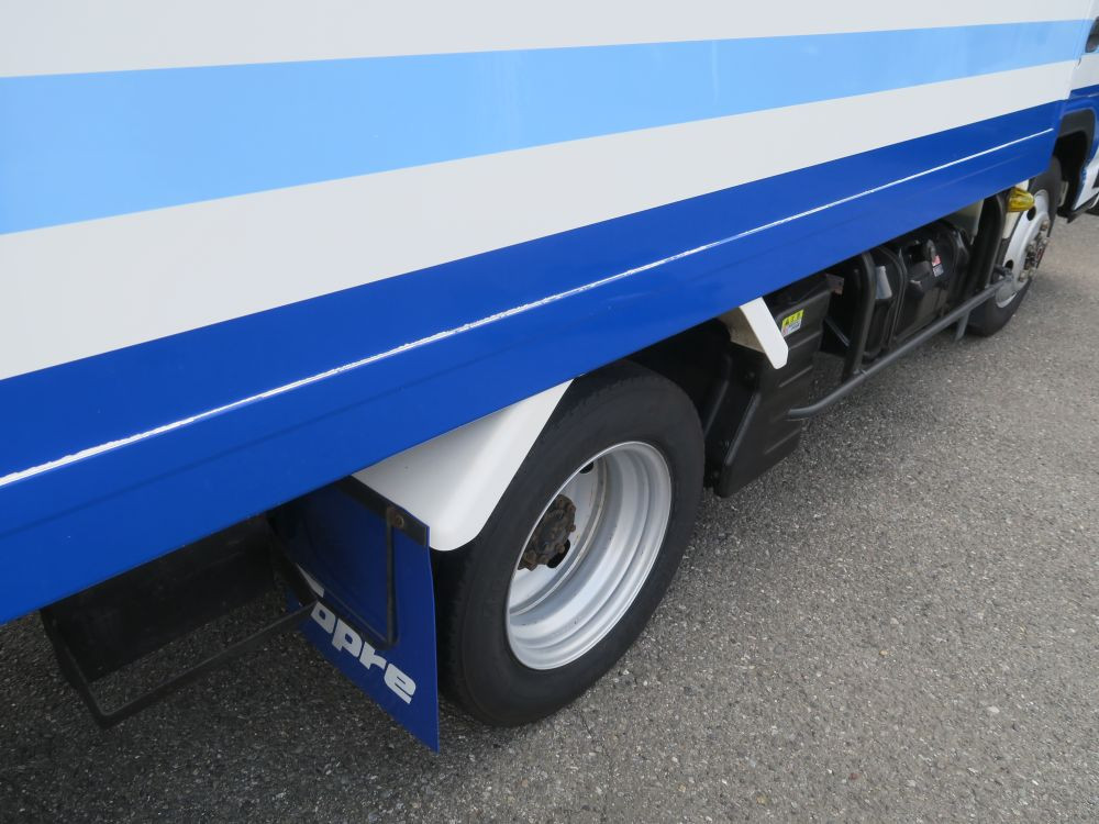 いすゞ エルフ TKG-NKS85AN(4WD)の写真6