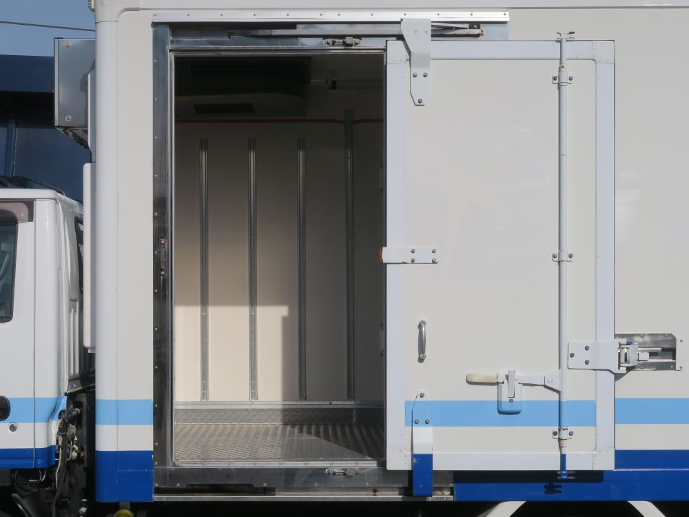 いすゞ エルフ TKG-NKS85AN(4WD)の写真14