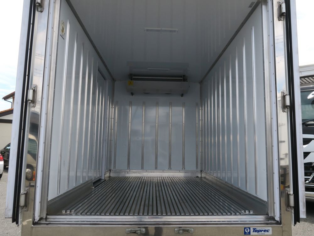 三菱 キャンター 2RG-FBAV0の写真6