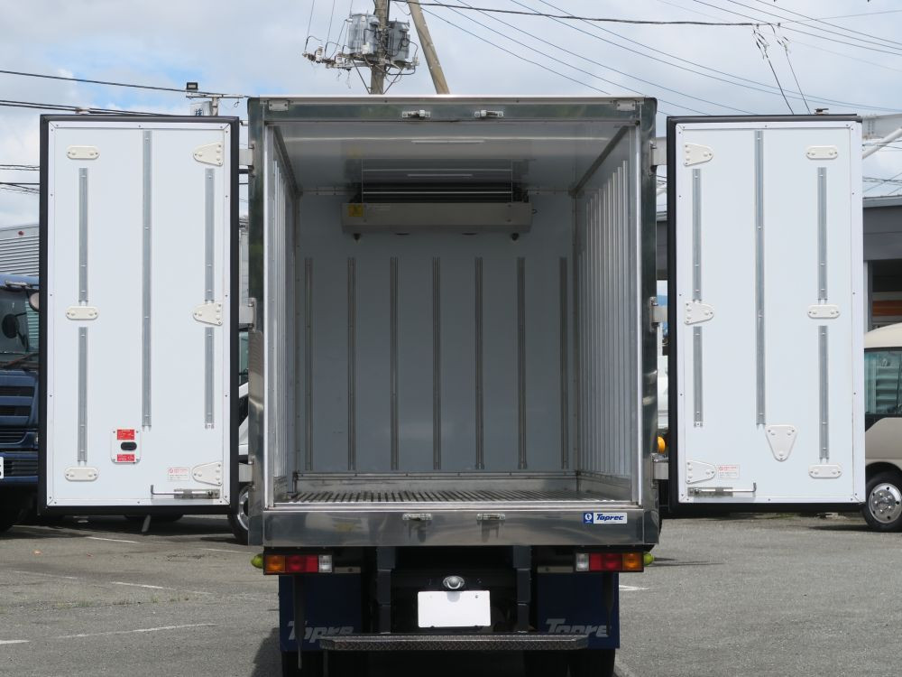 三菱 キャンター 2RG-FBAV0の写真9