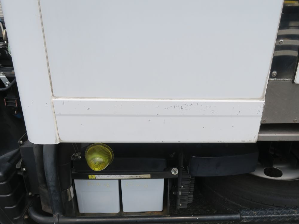 三菱 キャンター 2RG-FBAV0の写真12