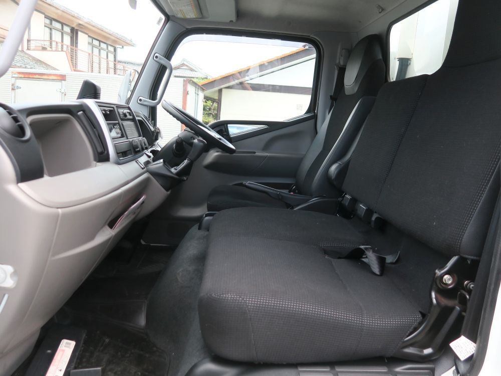 三菱 キャンター 2RG-FBAV0の写真21