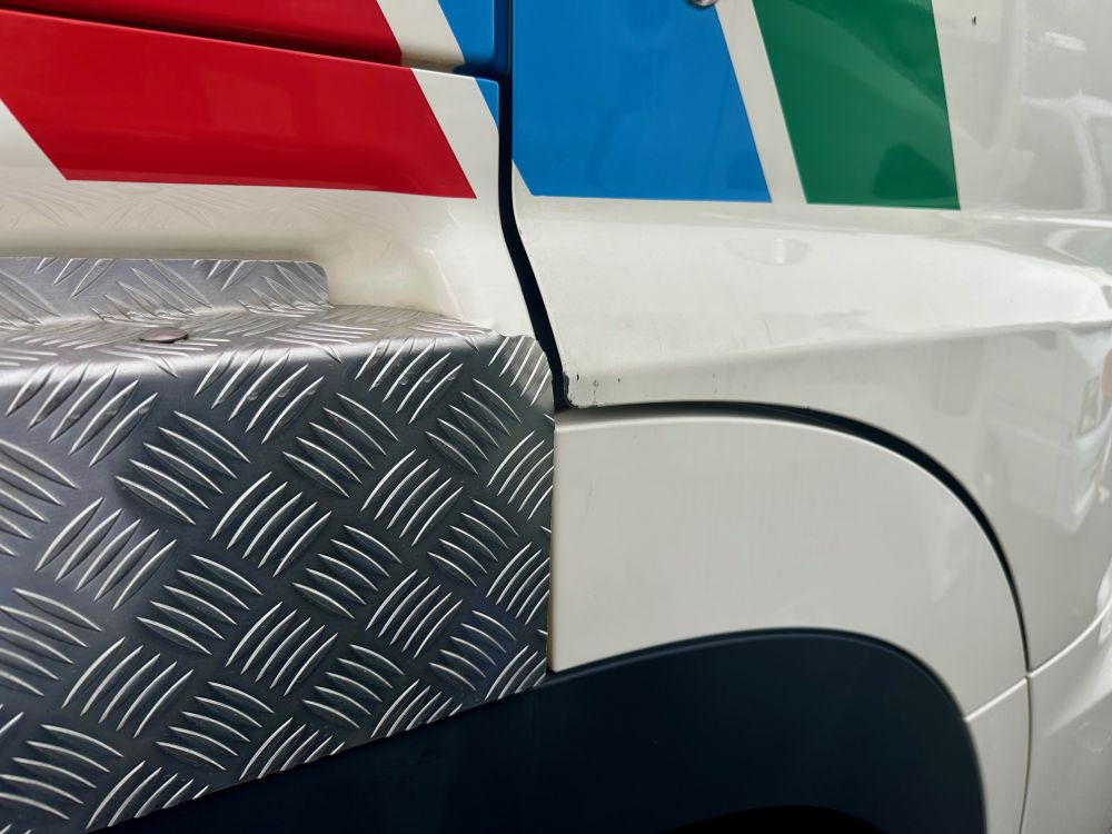 日野 プロフィア 2DG-SH1EDGGの写真22