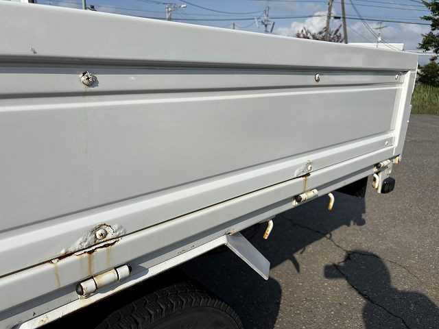 いすゞ エルフ KR-NHS69EAV(4WD)の写真6