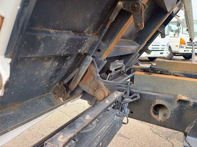 三菱 キャンター 2PG-FDA60(4WD)の写真14