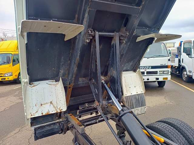 三菱 キャンター 2PG-FDA60(4WD)の写真15