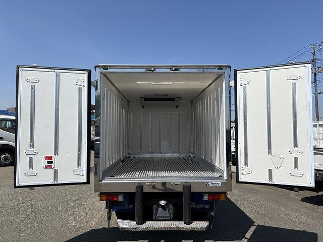 三菱 キャンター TPG-FEA50の写真13