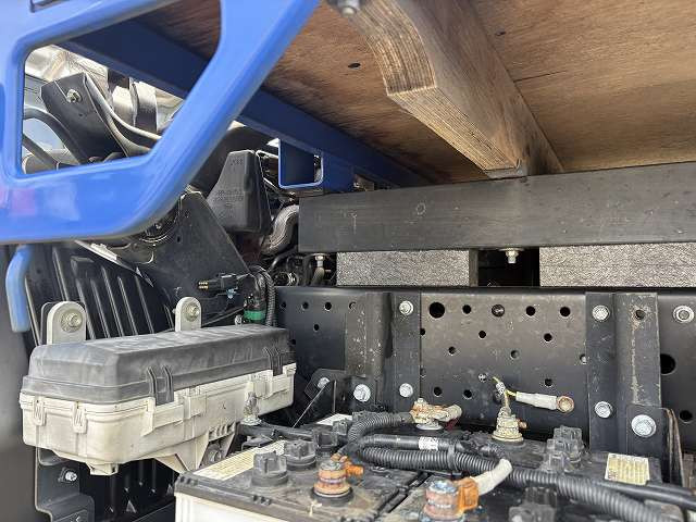 いすゞ エルフ TRG-NKR85Aの写真25