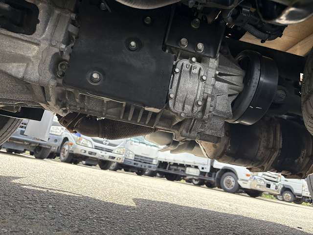 いすゞ エルフ TRG-NKR85Aの写真33