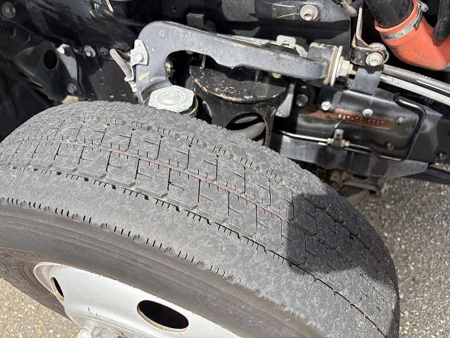 いすゞ エルフ TRG-NKR85Aの写真40